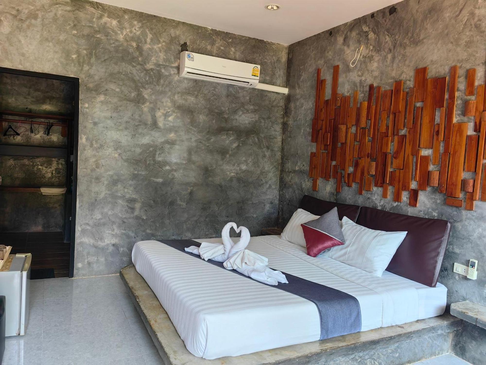 Keeree Loft Resort Thong Pha Phum Exterior photo