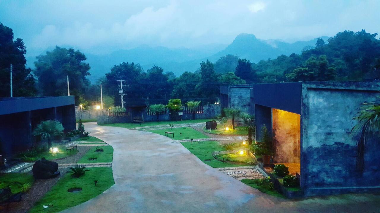 Keeree Loft Resort Thong Pha Phum Exterior photo